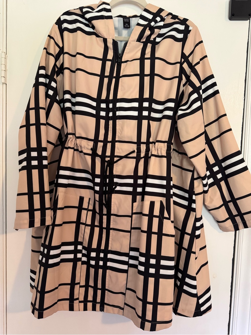 Women's Hooded Plaid Raincoat Jacket - Beige/Black